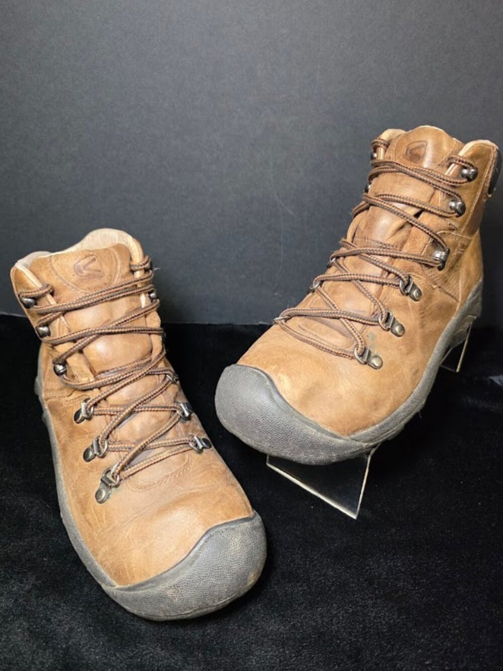 KEEN  Pyrenees Waterproof Hiking Boots - Men's 10
